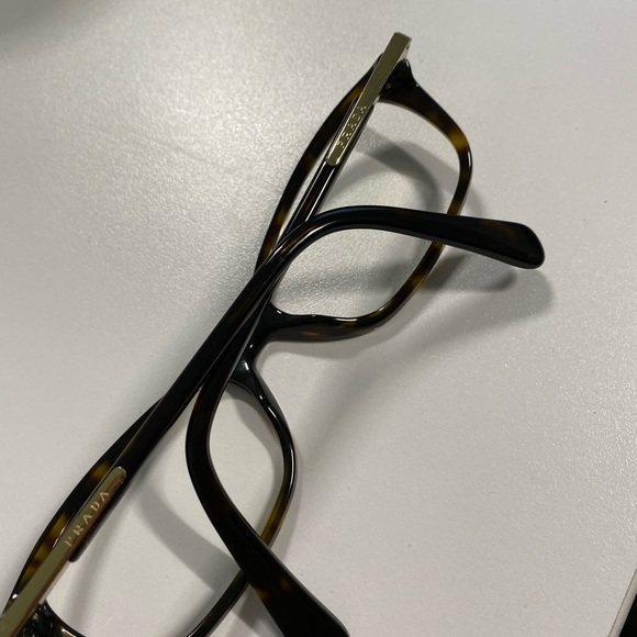Tortoise Shell Prada Frames - Picture 4 of 4